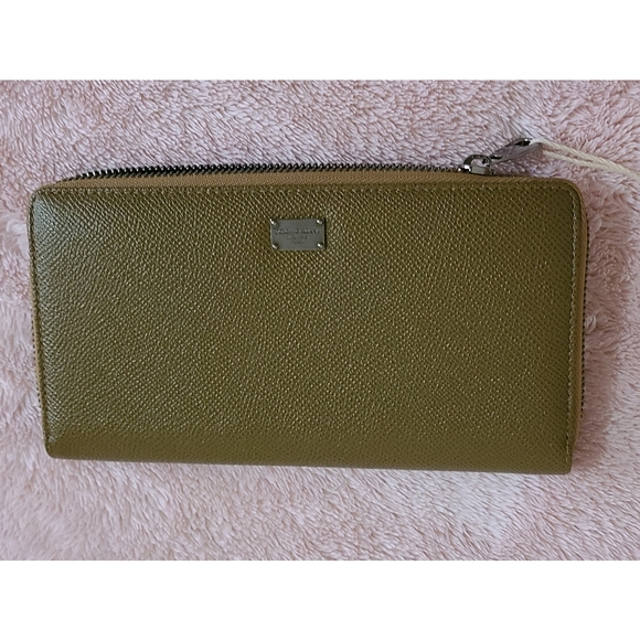 Authentic New Dolce & Gabbana Wallet - Picture 3 of 11
